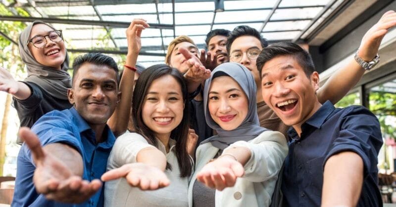 Peranan Guru dalam Membangun Pelajar yang Cemerlang dan Berintegriti