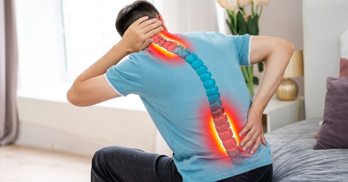 Sakit Belakang Risiko dan Cara Mengatasi Sciatica Akibat Angkat Benda Berat
